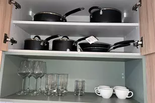 159 NE 6th St, Miami, FL 33132 - Photo 18