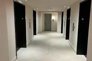 159 NE 6th St, Miami, FL 33132 - Photo 6