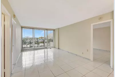 531 N Ocean Boulevard #805, Pompano Beach, FL 33062 - Photo 8