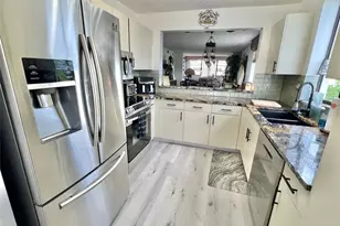 10842 W Clairmont Cir, Tamarac, FL 33321 - Photo 4