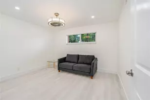 411 S Hollybrook Dr, Pembroke Pines, FL 33025 - Photo 16