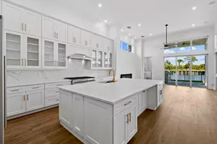 128 SE Rio Angelica, Port Saint Lucie, FL 34984 - Photo 10