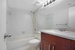 109 Lake Emerald Dr, Oakland Park, FL 33309 - Photo 20