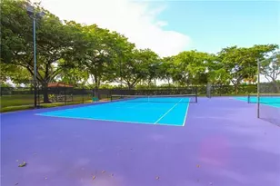 109 Lake Emerald Dr, Oakland Park, FL 33309 - Photo 32