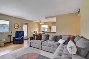 232 Tuscany D, Delray Beach, FL 33446 - Photo 2