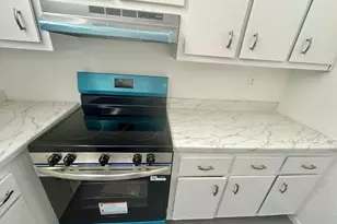 2850 Somerset Dr, Fort Lauderdale, FL 33311 - Photo 4