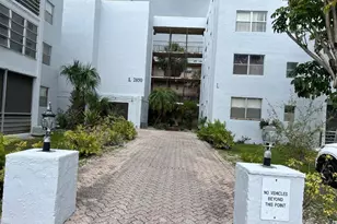 2850 Somerset Dr, Fort Lauderdale, FL 33311 - Photo 24