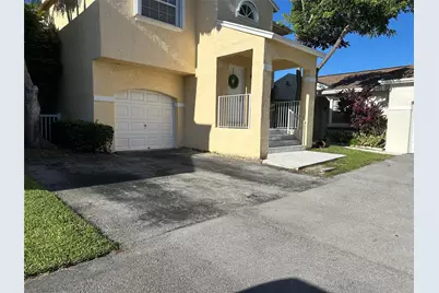12018 NW 13th Street, Hollywood, FL 33026 - Photo 2