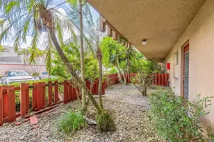 7210 Lake Cir Dr, Margate, FL 33063 - Photo 8