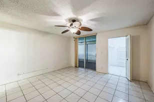 7210 Lake Cir Dr, Margate, FL 33063 - Photo 22