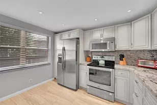 3203 Portofino Point, Pompano Beach, FL 33066 - Photo 16