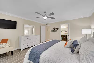 3203 Portofino Point #B3, Pompano Beach, FL 33066 - Photo 20