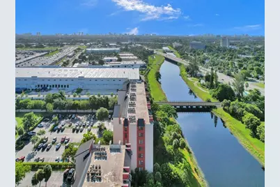 2200 S Cypress Bend Drive #601, Pompano Beach, FL 33069 - Photo 4