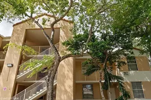 8242 NW 24th St, Coral Springs, FL 33065 - Photo 2