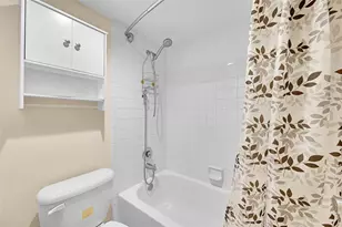 1901 Bermuda Cir, Pompano Beach, FL 33066 - Photo 18