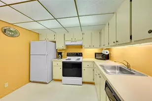 1901 Bermuda Cir, Pompano Beach, FL 33066 - Photo 14