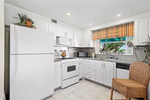 9681 Sunrise Lakes Blvd, Sunrise, FL 33322 - Photo 8