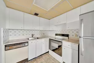 13250 SW 7th Ct, Hollywood, FL 33027 - Photo 32