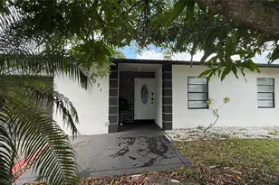 8231 SW 9th St, North Lauderdale, FL 33068 - Photo 4