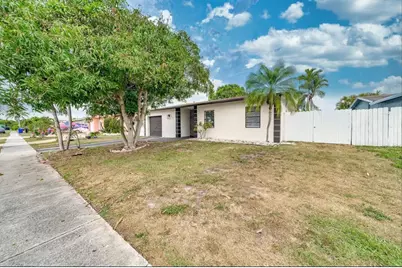 8231 SW 9th Street, North Lauderdale, FL 33068 - Photo 6