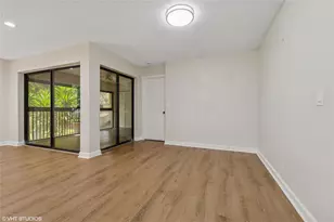 3901 Cocoplum Cir, Pompano Beach, FL 33063 - Photo 12