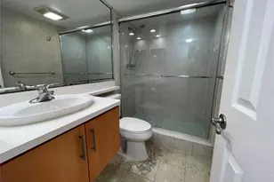 3051 S Palm Aire Dr, Pompano Beach, FL 33069 - Photo 32