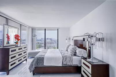 210 174 174 Street #1810, North Miami Beach, FL 33160 - Photo 20