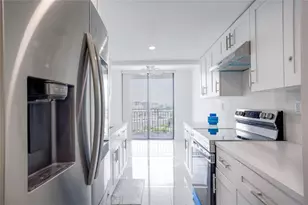 210 174 Street Unit, North Miami Beach, FL 33160 - Photo 8