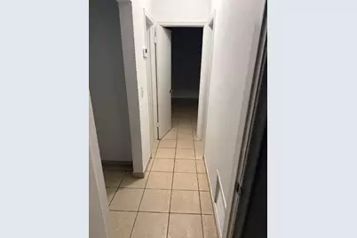 890 NW 39th Street #12, Oakland Park, FL 33309 - Photo 8