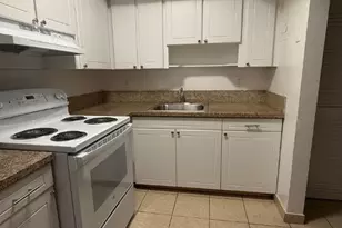 890 NW 39th St, Oakland Park, FL 33309 - Photo 1