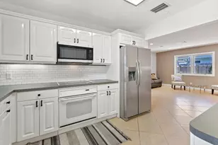 3080 NE 43rd St, Fort Lauderdale, FL 33308 - Photo 18