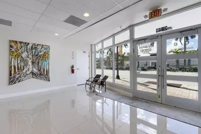 2743 Hollywood Boulevard, Hollywood, FL 33020 - Photo 6