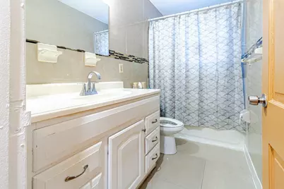 661 SW 28th Way, Fort Lauderdale, FL 33312 - Photo 14