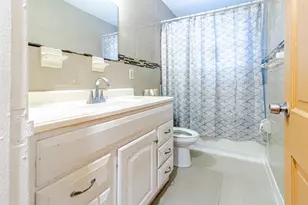 661 SW 28th Way, Fort Lauderdale, FL 33312 - Photo 14