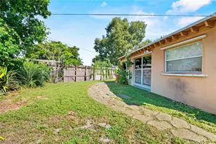 2481 NE 15th Ave, Pompano Beach, FL 33064 - Photo 18