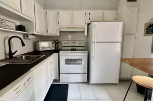 2811 Somerset Dr, Lauderdale Lakes, FL 33311 - Photo 10