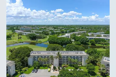 4502 Martinique Way #E1, Pompano Beach, FL 33066 - Photo 2