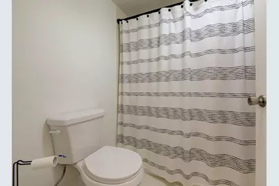 4502 Martinique Way #E1, Pompano Beach, FL 33066 - Photo 20