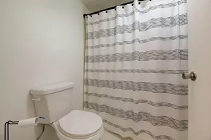 4502 Martinique Way, Pompano Beach, FL 33066 - Photo 20