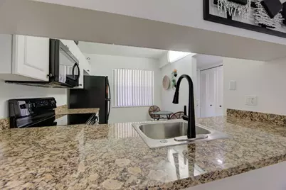 4502 Martinique Way #E1, Pompano Beach, FL 33066 - Photo 6