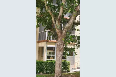 700 SE 6th Avenue #205, Deerfield Beach, FL 33441 - Photo 2