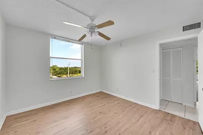 7210 Lake Circle Drive #401, Margate, FL 33063 - Photo 18