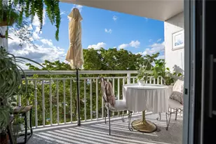 6000 NE 22nd Way Unit, Fort Lauderdale, FL 33308 - Photo 2