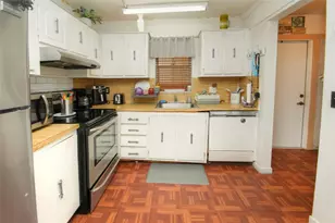 2571 Aragon Blvd, Sunrise, FL 33322 - Photo 10