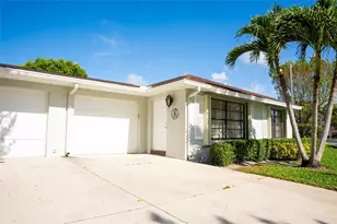 9870 Pecan Tree Dr, Boynton Beach, FL 33436 - Photo 2