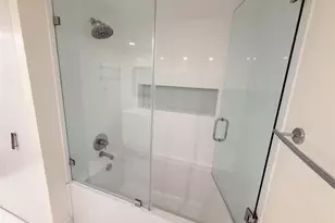 1000 Parkview Dr, Hallandale Beach, FL 33009 - Photo 22