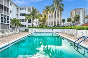 3211 NE 8th St, Pompano Beach, FL 33062 - Photo 2