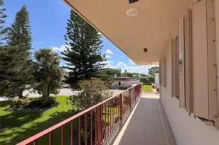 212 Oxford 400, West Palm Beach, FL 33417 - Photo 22