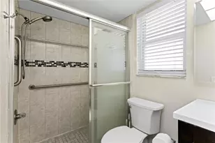 2801 N Pine Island Rd, Sunrise, FL 33322 - Photo 32