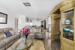 6800 NW 75th Dr, Tamarac, FL 33321 - Photo 4